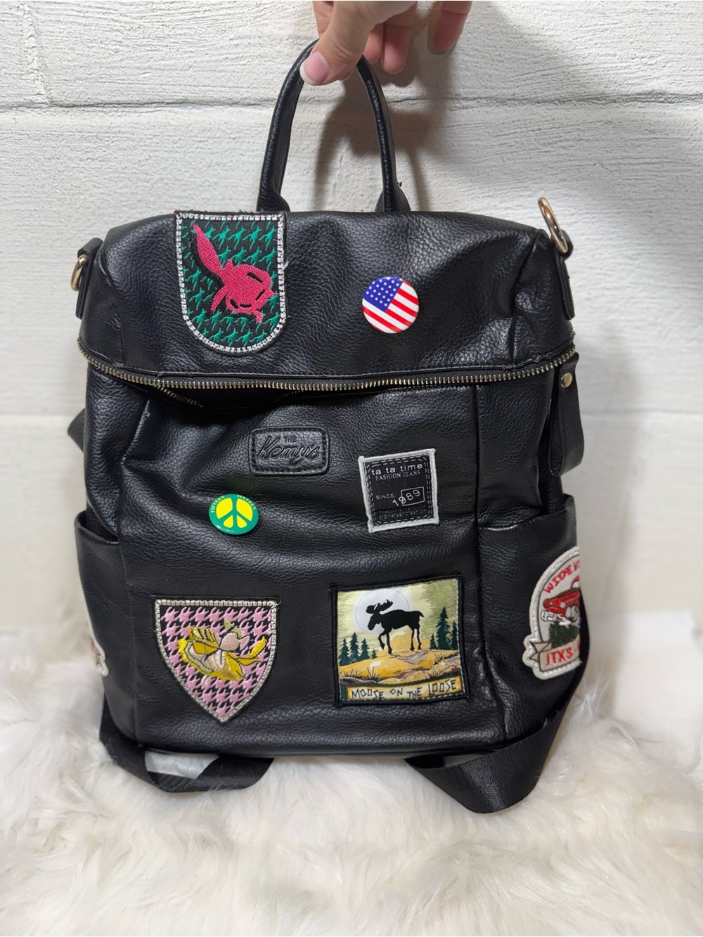 Black Patch-Appliqué Women's Backpack